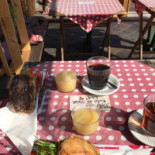 Bröd Och Vänner Mat