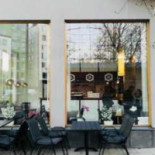 Akasaka Sushi Inomhus