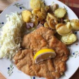 Berliner Schnitzelstuga Inomhus