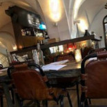 Knäppingen Spiseri Bryggeri Inomhus