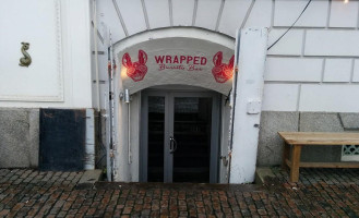 Wrapped Burrito Vaestra Hamngatan outside