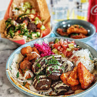 Falloumi food