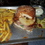 Trivs Pub Restaurang Mat