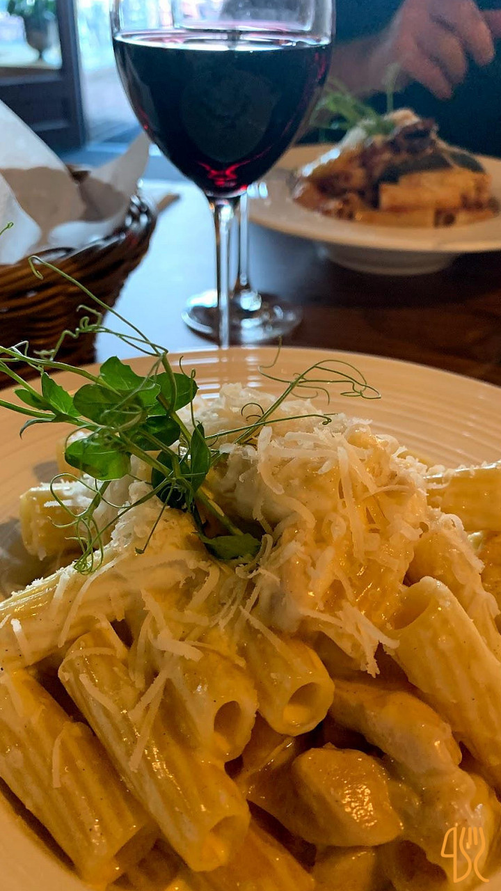 Basilico. Al Forno, Trattoria Italiano Since.2018 Mat