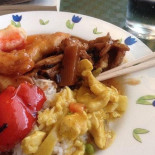 Four Small Dishes Mat