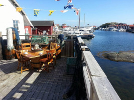 Holmbom's Ark Fotö Hamncafé outside