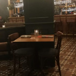 Den Gyllene Räven Ab Inomhus