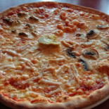 Pizzeria Lilla Tuna Mat