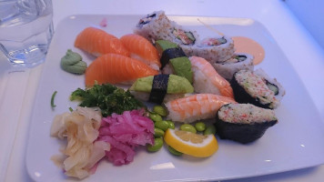 Sushi Yama food