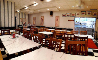 Huddinge Pizzabutik inside
