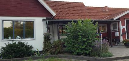 Serini's Restaurang outside