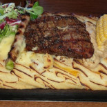 Lochlann Mat