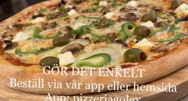 Golex Pizzeria food