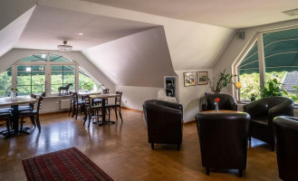 Anna's Bakery inside