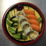 Gnesta Sushi Och Wok Mat