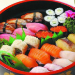 Gnesta Sushi Och Wok Mat