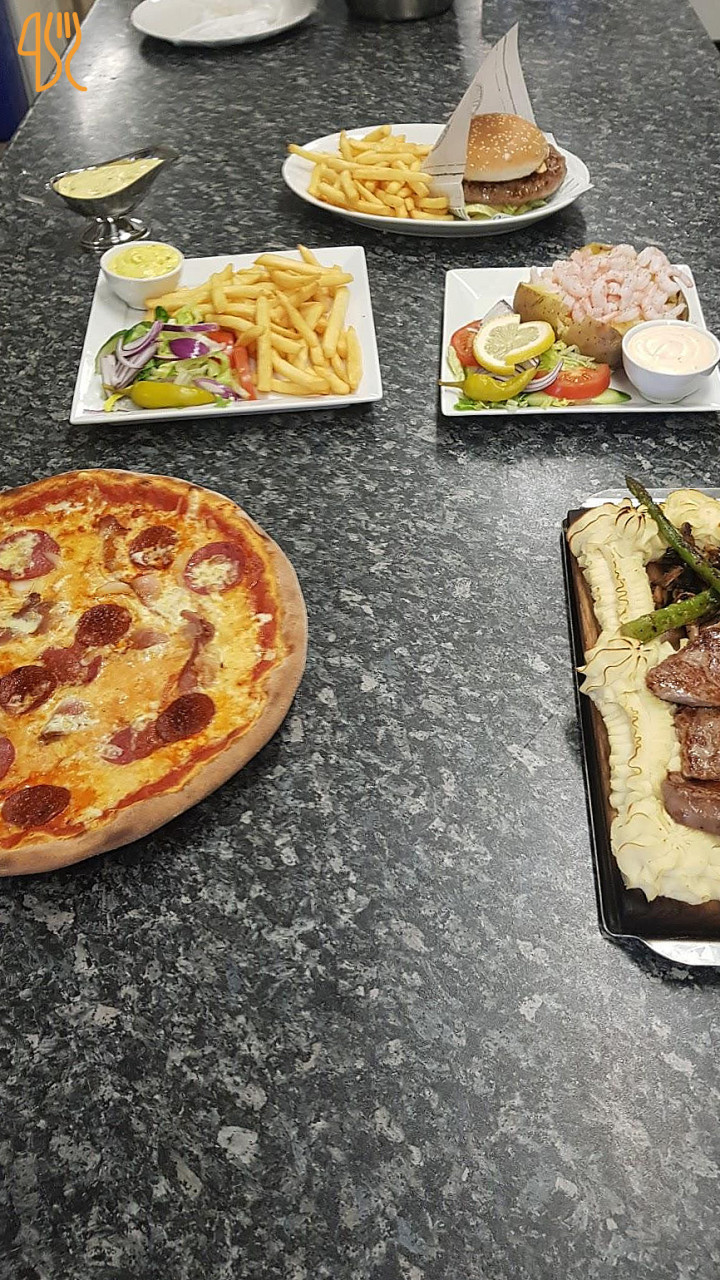 Familje Restaurang Pizzeria Mat
