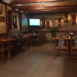 Ninos Pizzeria Inomhus