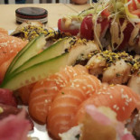 Naiyana's Sushi Ab Mat