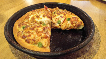 Pizza Hut Heron City food