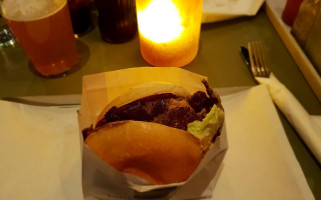 Phil's Burger Danderyd food