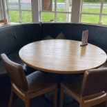 Pizza Hut Oerebro Inomhus