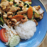 Mama Ye's Sushi Thai Mat