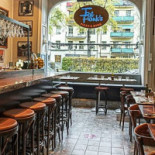 Fat Franks Pizza Wine Inomhus