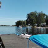 På Thai, Hamnen Askeersund Utomhus