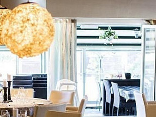 Punch Restaurang, Och Äventyrsgolf