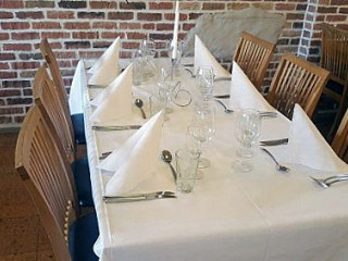 RÖda Oliven Restaurang