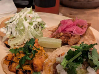 Maya Cantina