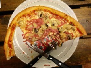 Alibaba Pizzeria Och Orientalisk Frukost