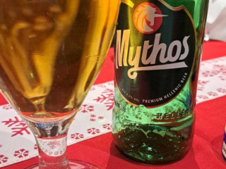 Medelhavet Kolgrill Vedugnspizza