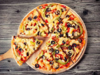 Knekten Gatukoek Och Pizzeria