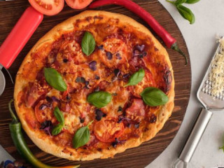 Nya Costello Pizzeria