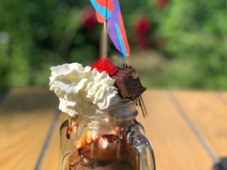 Västerby Björkliden Glass Berså