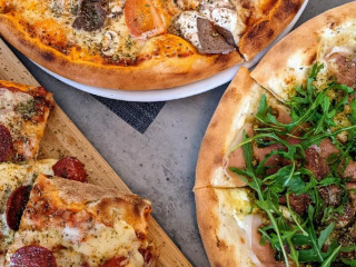 Valje Strandkrog, Ab