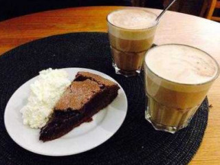 Cafe Safari