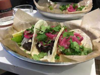 El Taco Truck Taqueria