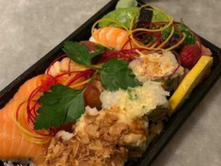 Wave Sushi
