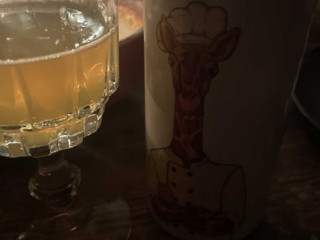 Aladdinos Pizzeria Grill