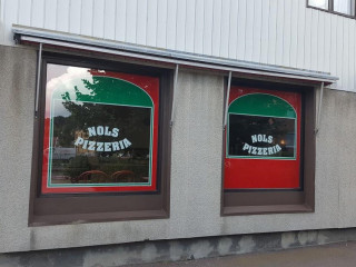 Nols Pizzeria